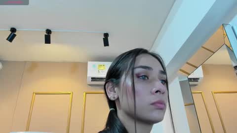 Snapshot of nahimithompson chatting on 25, 10, 2025 Nahimi online show from 25, 10, 2025