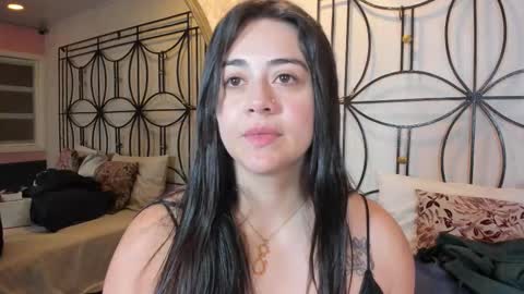 Nahomi  online show from 21, 9, 2025