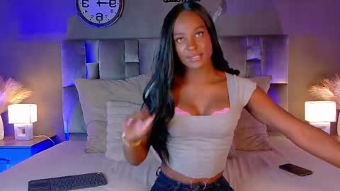 Snapshot of nahomicampbell_ chatting on 9, 9, 2025 VICTORIA online show from 9, 9, 2025