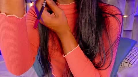 Snapshot of nahomicampbell_ chatting on 10, 10, 2025 VICTORIA online show from 10, 10, 2025