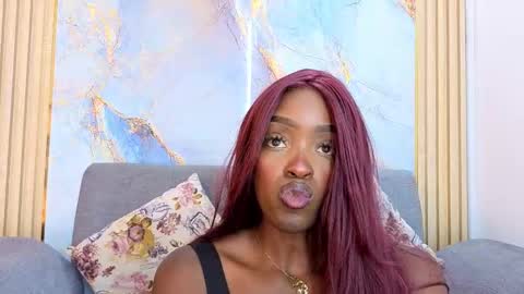 nahomy_smith23_aws online show from 24, 10, 2025