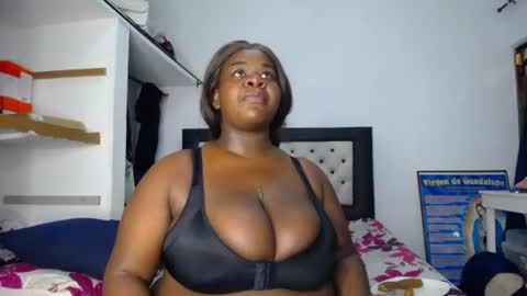 Snapshot of nahybig_boobs chatting on 23, 7, 2026 Karatbby online show from 23, 7, 2026