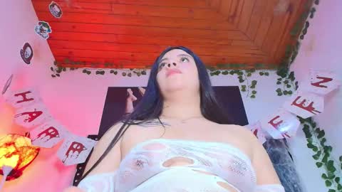 Naia x online show from 29, 10, 2025