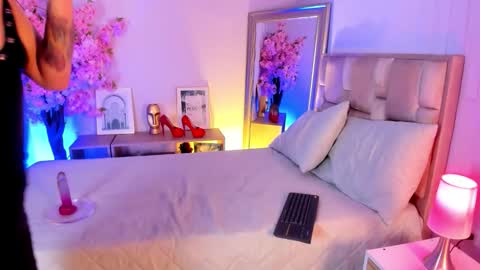 Ana online show from 10, 11, 2025