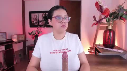 naiara_dreams online show from 28, 7, 2026