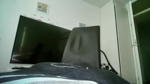 naimando353223 online show from 15, 11, 2025