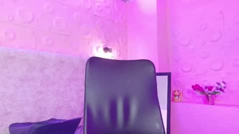 Snapshot of nairobi8 chatting on 17, 10, 2025 nairobi8 online show from 17, 10, 2025