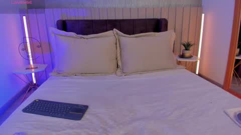 Snapshot of naishaford_1 chatting on 16, 11, 2025 Naisha Ford online show from 16, 11, 2025