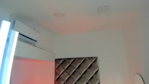 INSTAGRAM  m2221     online show from 2, 12, 2024