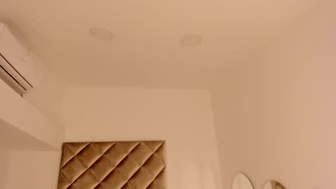 INSTAGRAM  m2221     online show from 15, 1, 2025