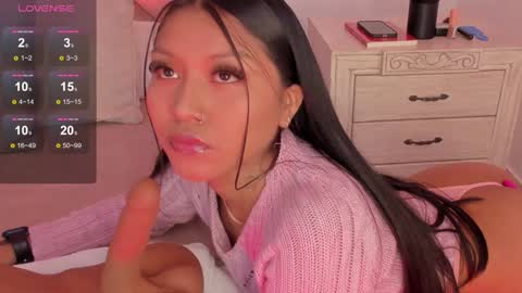 INSTAGRAM  m2221     online show from 4, 2, 2025