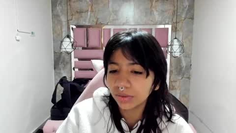 nami_usagi online show from 26, 12, 2024