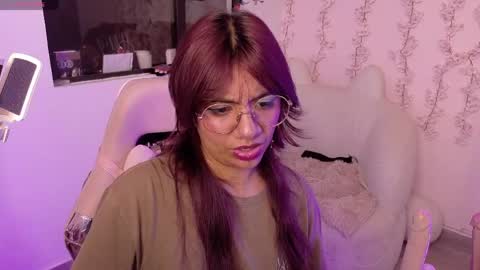 nami_usagi online show from 15, 4, 2026