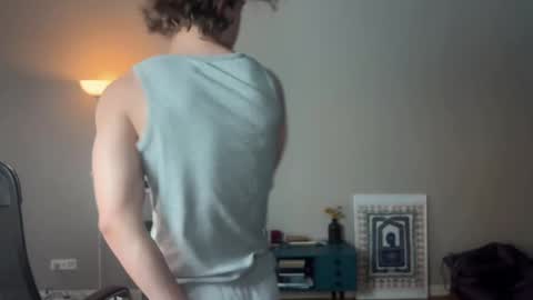 Snapshot of namiraaxel chatting on 8, 2, 2025 Georges online show from 8, 2, 2025