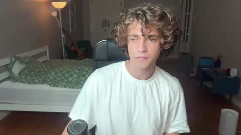 Snapshot of namiraaxel chatting on 14, 2, 2025 Georges online show from 14, 2, 2025