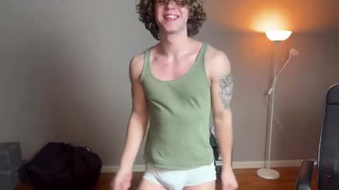 Snapshot of namiraaxel chatting on 4, 3, 2025 Georges online show from 4, 3, 2025