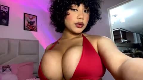 Snapshot of namithompson chatting on 21, 9, 2025 NamiThompson online show from 21, 9, 2025
