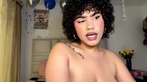 Snapshot of namithompson chatting on 1, 10, 2025 NamiThompson online show from 1, 10, 2025