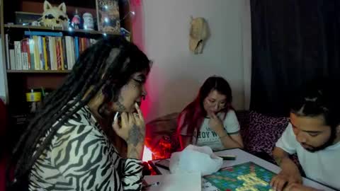 Snapshot of nana_cirkuss chatting on 8, 10, 2025 Val  online show from 8, 10, 2025