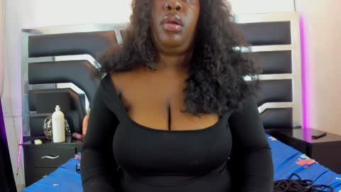 Nanami  online show from 21, 1, 2025