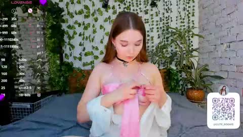 Snapshot of nancycaseys chatting on 11, 3, 2025 Luna online show from 11, 3, 2025