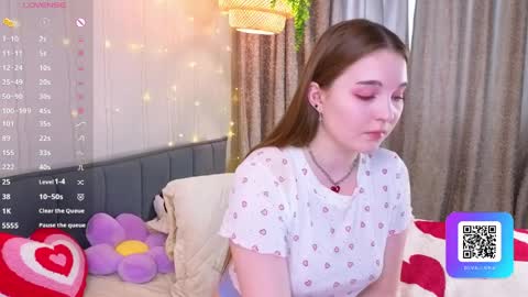 Luna online show from 9, 4, 2026