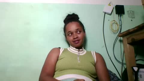 Snapshot of nandrianina416143 chatting on 2, 4, 2026 nandrianina416143 online show from 2, 4, 2026
