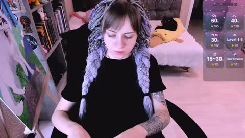 Monday-Friday 12-4 AM and 6-9 AM New York time online show from 3, 12, 2024