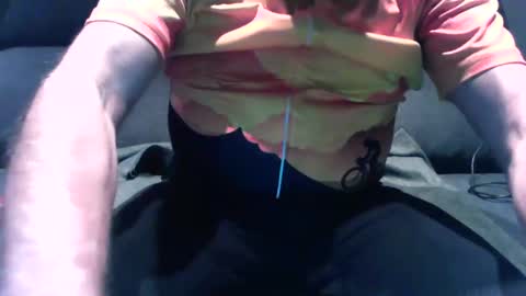 nano22968832 online show from 21, 1, 2025