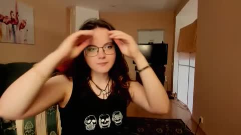 naomi_di online show from 4, 6, 2026