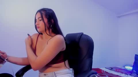 Snapshot of naomi_dool chatting on 24, 9, 2025 Naomi Doll online show from 24, 9, 2025