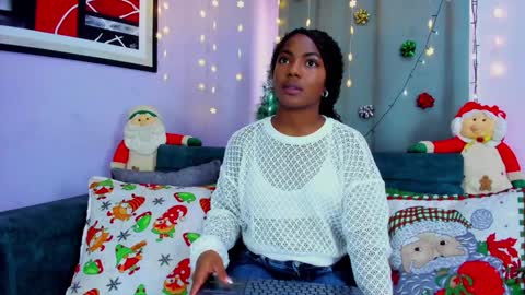 Snapshot of naomi_jones13 chatting on 15, 12, 2024 Nahomi Jones online show from 15, 12, 2024