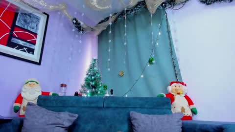 Snapshot of naomi_jones13 chatting on 28, 12, 2024 Nahomi Jones online show from 28, 12, 2024