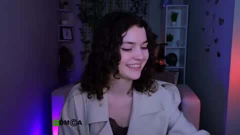 Snapshot of naomi_perl chatting on 17, 6, 2026 Naomi online show from 17, 6, 2026