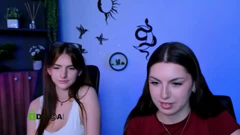 Snapshot of naomi_perl chatting on 17, 7, 2026 Naomi online show from 17, 7, 2026