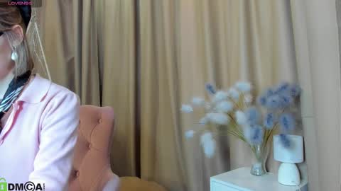 Naomi online show from 10, 11, 2025