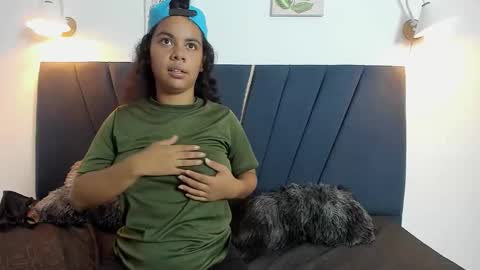 naomi_x0 online show from 3, 12, 2025