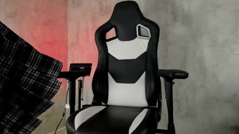 Heidy  online show from 13, 5, 2026