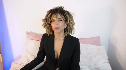 Snapshot of naomidawsonn chatting on 14, 6, 2026 naomidawson online show from 14, 6, 2026