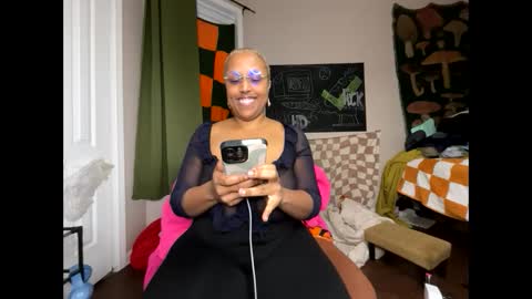 Snapshot of naomigiirl6 chatting on 17, 12, 2024 Naomigiirl6 online show from 17, 12, 2024