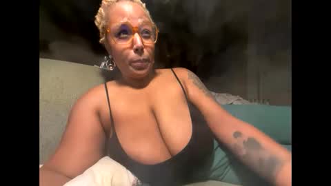 Snapshot of naomigiirl6 chatting on 28, 1, 2025 Naomigiirl6 online show from 28, 1, 2025