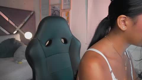Snapshot of naomigray__ chatting on 10, 6, 2026 Naomi-Gray online show from 10, 6, 2026