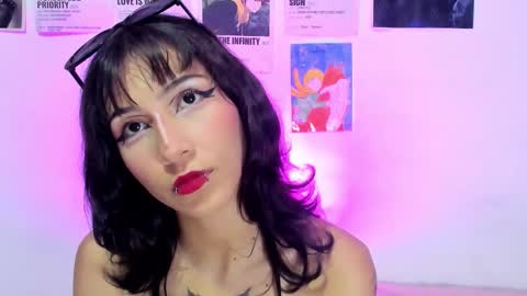 Snapshot of naomiharuno chatting on 28, 10, 2025 naomiharuno online show from 28, 10, 2025