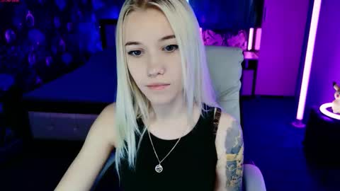 naomihita online show from 7, 11, 2025