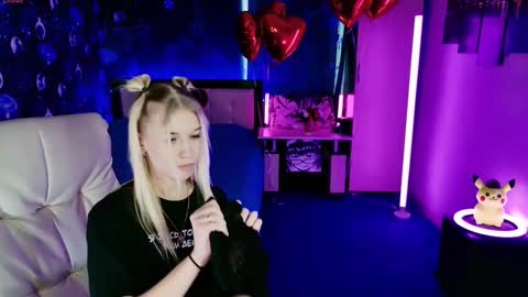 naomihita online show from 13, 2, 2026