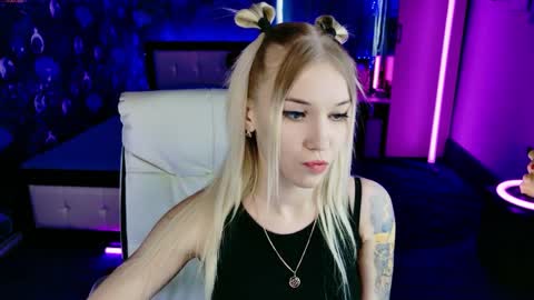 naomihita online show from 8, 4, 2026