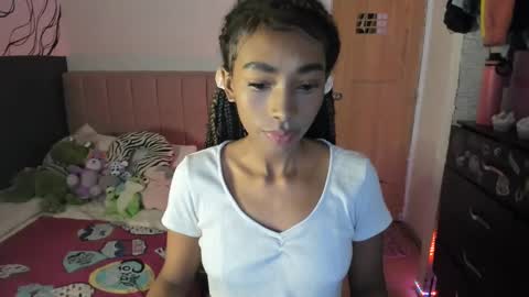 Naomii online show from 18, 2, 2025