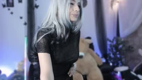 Snapshot of naomii_soto chatting on 15, 11, 2025 Naomi online show from 15, 11, 2025