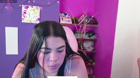 Snapshot of naomiluxe chatting on 19, 5, 2026 Nahomi online show from 19, 5, 2026