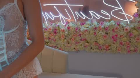 Snapshot of naomisainz chatting on 22, 1, 2025 Naomi online show from 22, 1, 2025